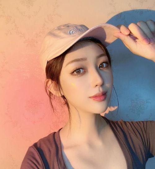 网红明星吃瓜头像女的,揭秘娱乐圈幕后故事