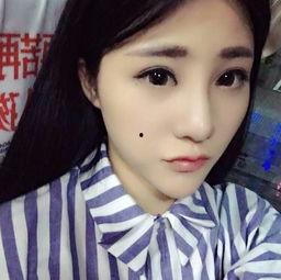 网红吃瓜少女魏芬是谁啊,她是如何成为网络红人的？